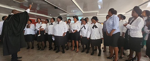 dutch-reformed-church-in-orange-farm-choir
